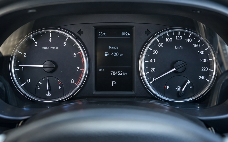 odometer when choosing a secondhand car